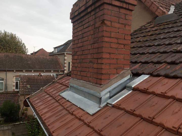 Installation de solin de toiture Varennes-sur-Allier