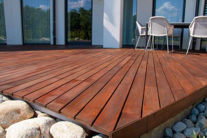 Entretien terrasse en bois Moulins